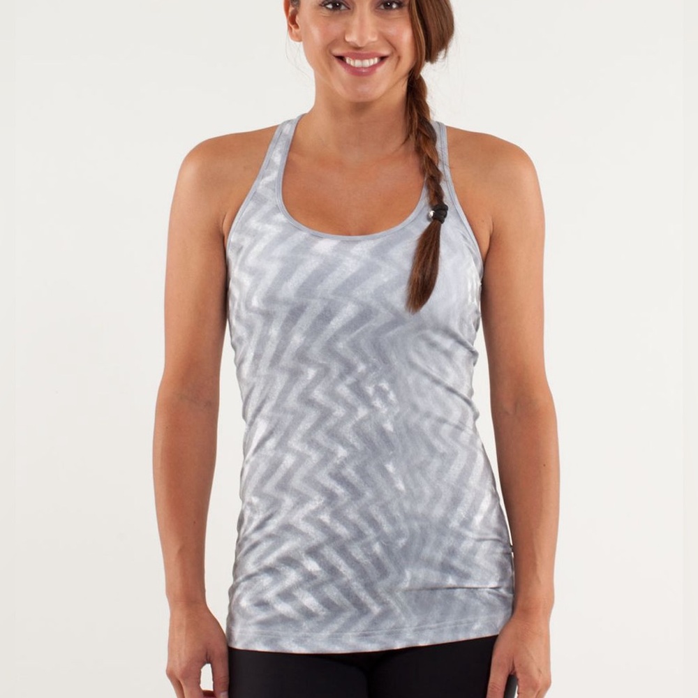 Lululemon Cool Racerback
Blazer Fossil 🩶